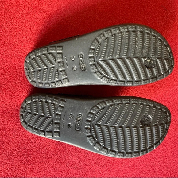 CROCS Sz 10 studded Front Post Platform Thing Style Slip On Sandals - Picture 12 of 12